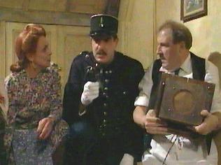  The  'ALLO 'ALLO!  Gallery on YCDTOTV.de    Path: www.YCDTOTV.de/allo_img/d1_155.jpg 