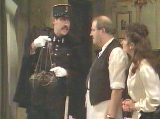  The  'ALLO 'ALLO!  Gallery on YCDTOTV.de    Path: www.YCDTOTV.de/allo_img/f2_220.jpg 